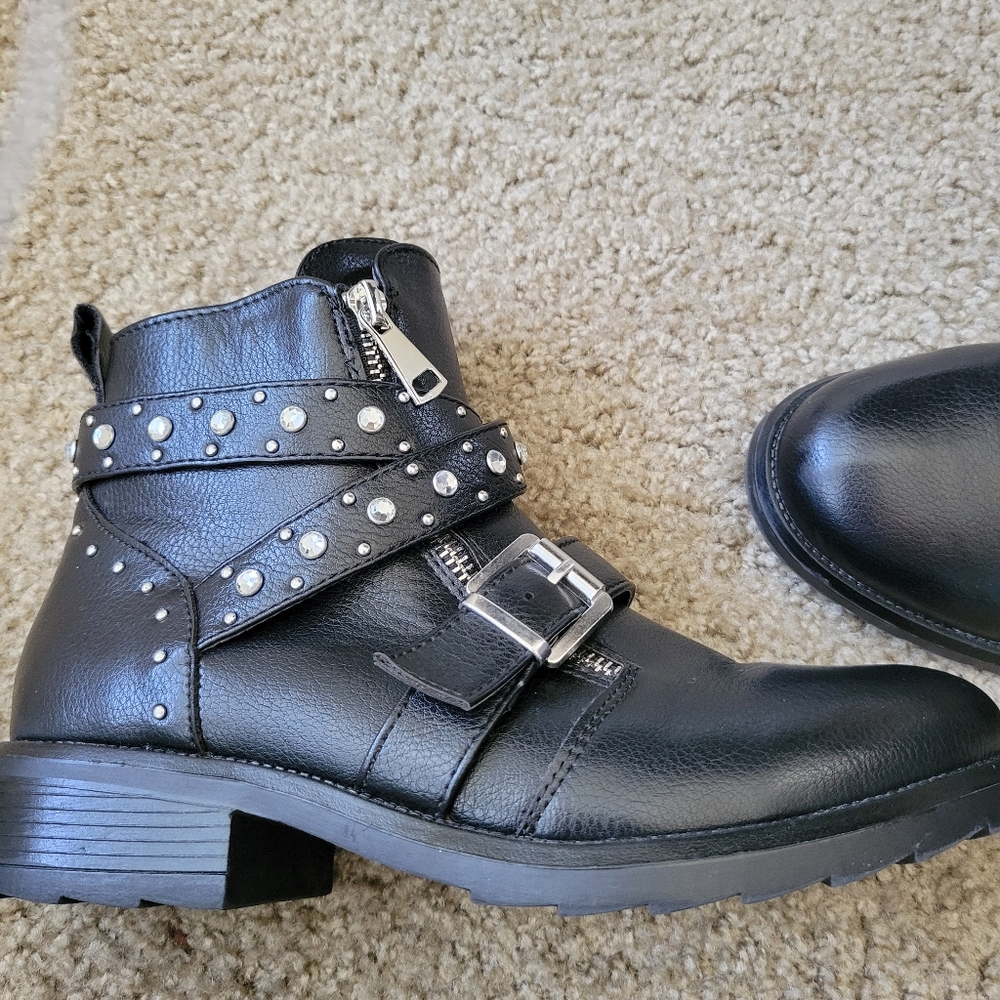 Steve Madden boots